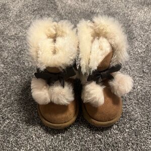 Toddler Ugg Gita boots